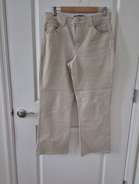 Wit & Wisdom Straight Leg Jeans in Light Beige